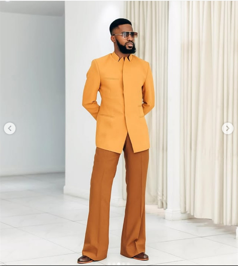 Formales arabisches Herrenanzu – Arabic Formal Wear Men Bewertung und Preis