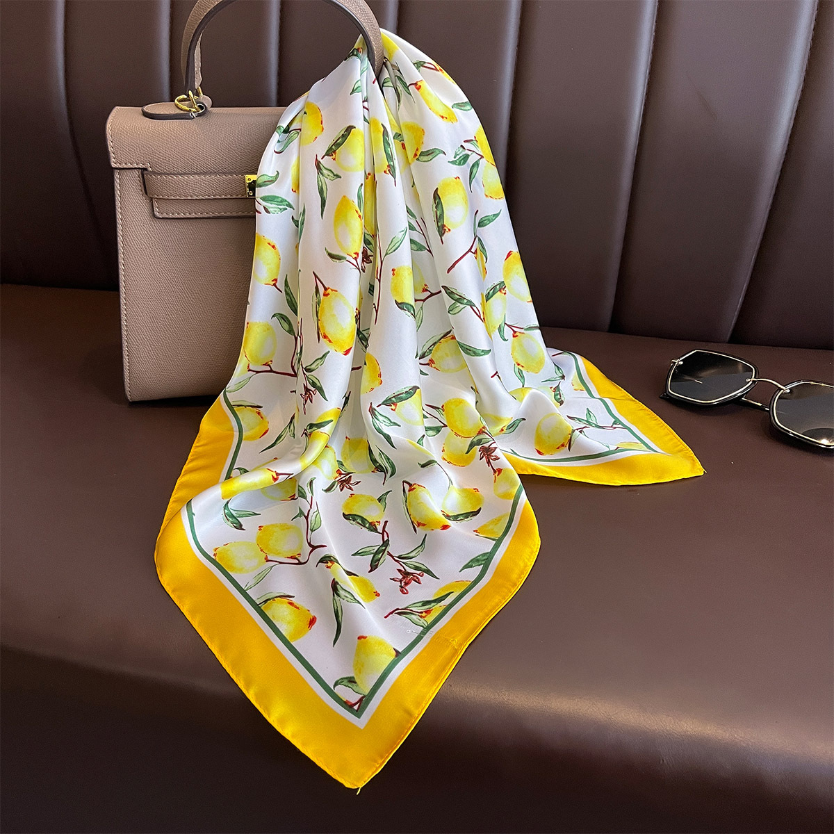 2025 neue Gelbe Zitrone Druck  – Silk Tie Woven Bewertung und Preis